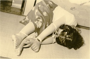 186 緊縛美のオンパレード  32-1C001d